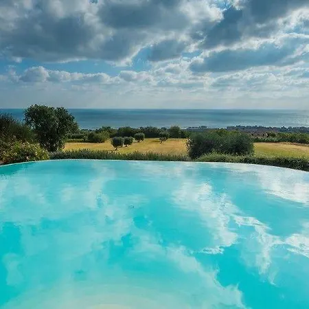 Pamperduto Country * Porto Potenza Picena