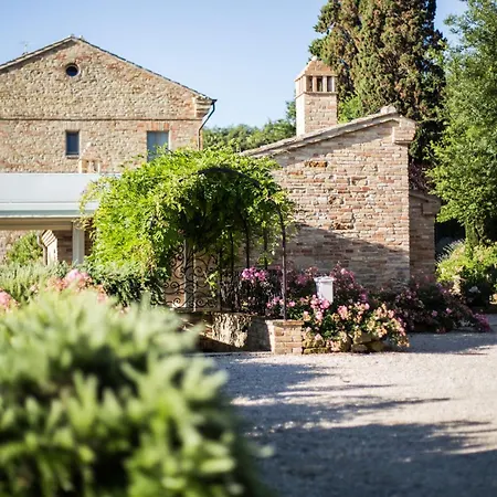 Pamperduto Country Country house